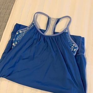 Lululemon Workout Tank Top w/ Built in Bra